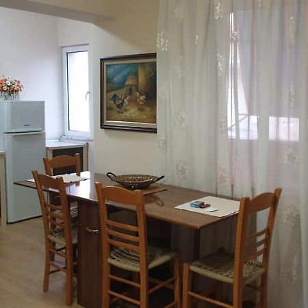 Valentina'S Apartment ติรานา ภายนอก รูปภาพ